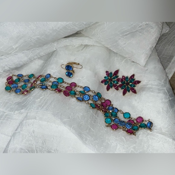 SWAROVSKI Swan MultiColored Bezel Set Crystal Long Necklace & Earrings - Picture 4 of 11